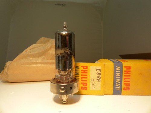 E88f philips miniwatt - 1x,